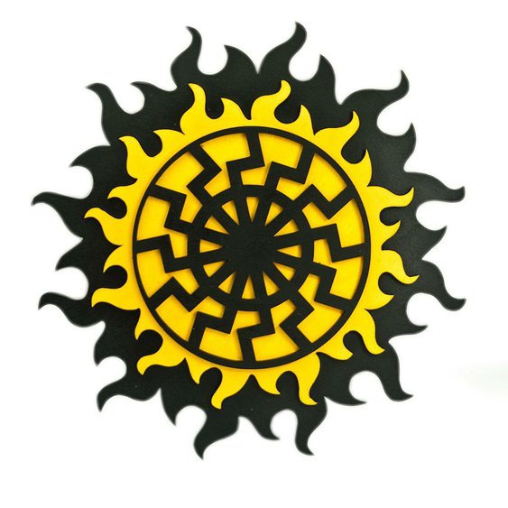 Dřevěná dekorace, okultní artefakt Černé Slunce