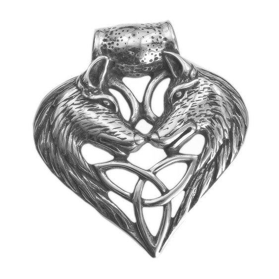 1. Mystické šperky. Přívěsek z chirurgické oceli Keltské vlčí srdce