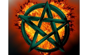 Co symbolizuje Pentagram.