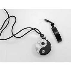 Přívěsek Jin Jang, přírodní drahokam Howlit / Obsidián