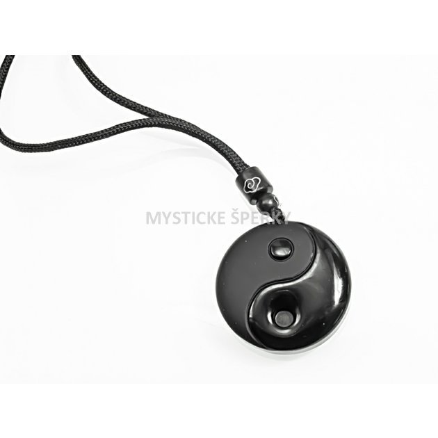 Přívěsek se šňůrkou, přírodní Obsidián. Symbol Jin Jang