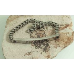 Ukázka gravírování na ocelový náramek