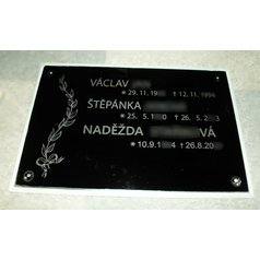 2. Zakázka gravírování textu na náhrobní desku